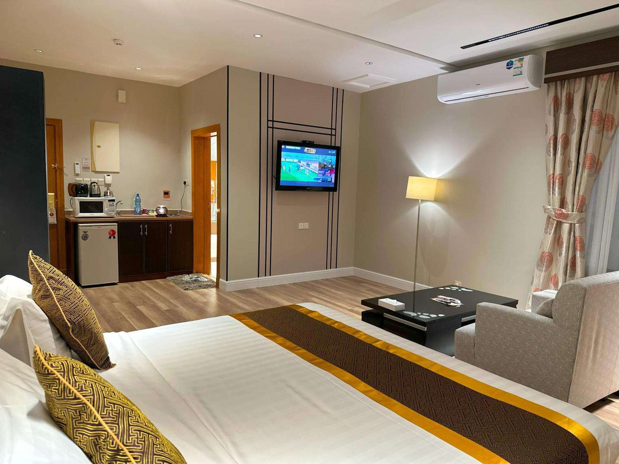 Nelover Hotel Hafar Hafar Al-Batin Exterior foto